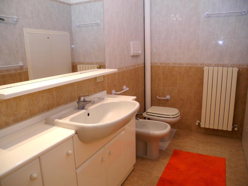 Collemare Apartment Pesaro Bilik gambar